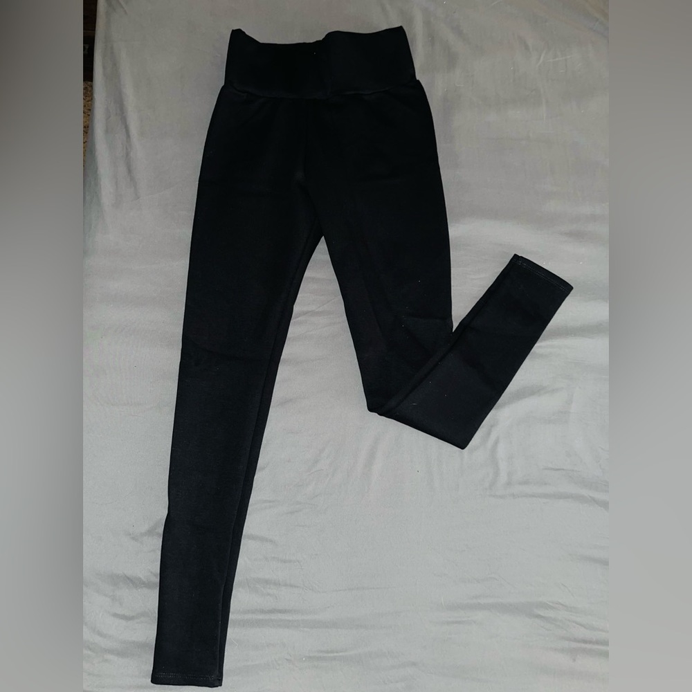 Athletic scrunch butt leggings NWT